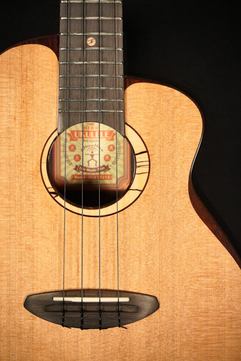 Anuenue UT214 CEDARBIRD Tenor-Ukulele – Bild 11