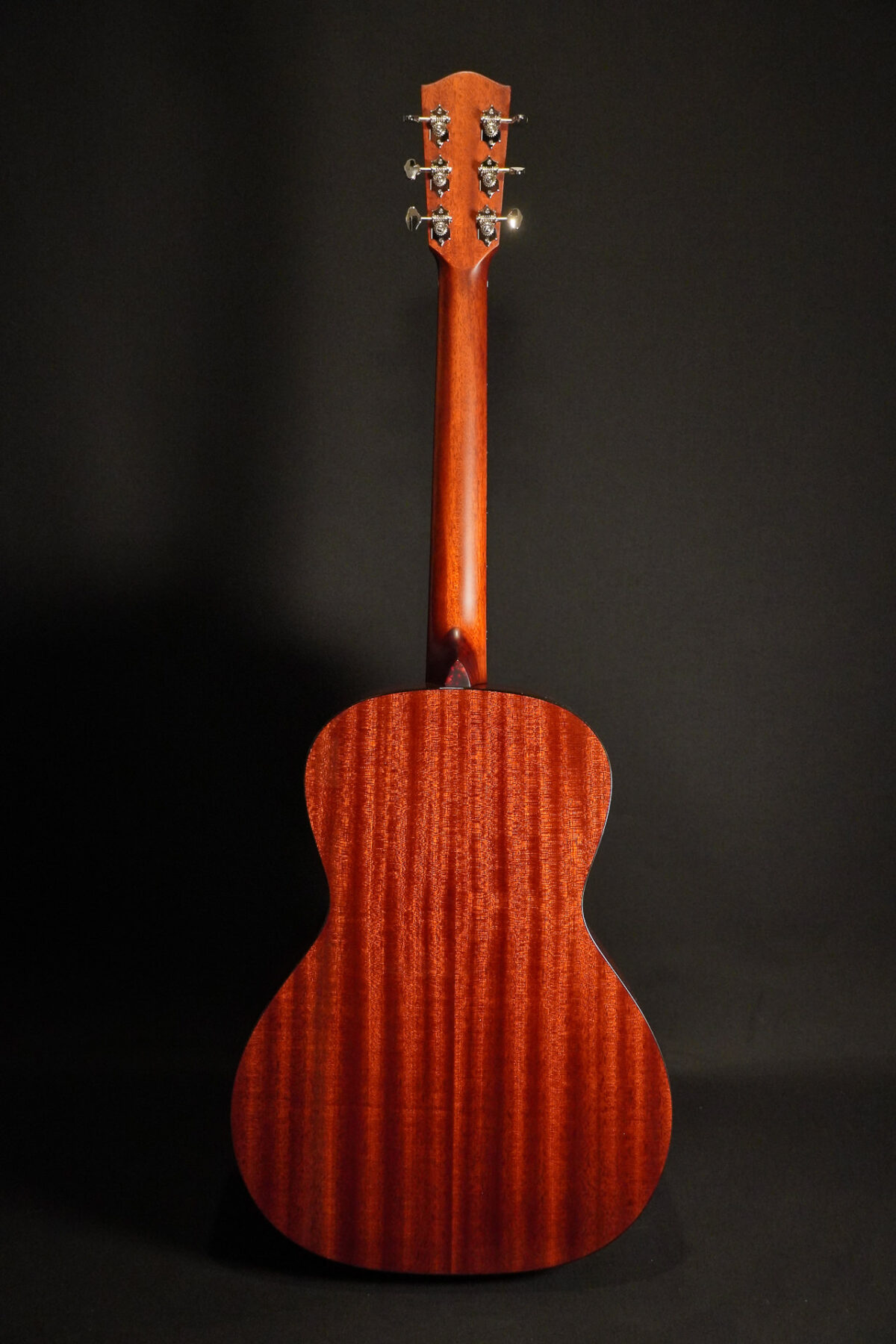 Alternative view of Eastman E1OOSS-DLX-SB