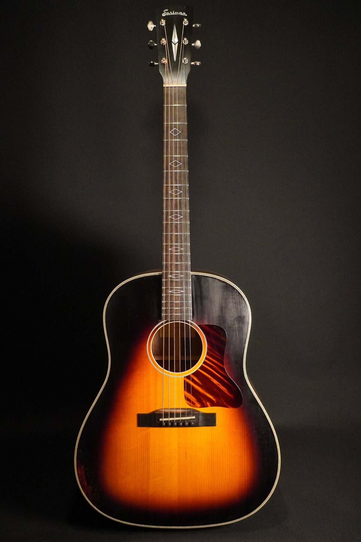 Eastman E22SS/V-SB antique