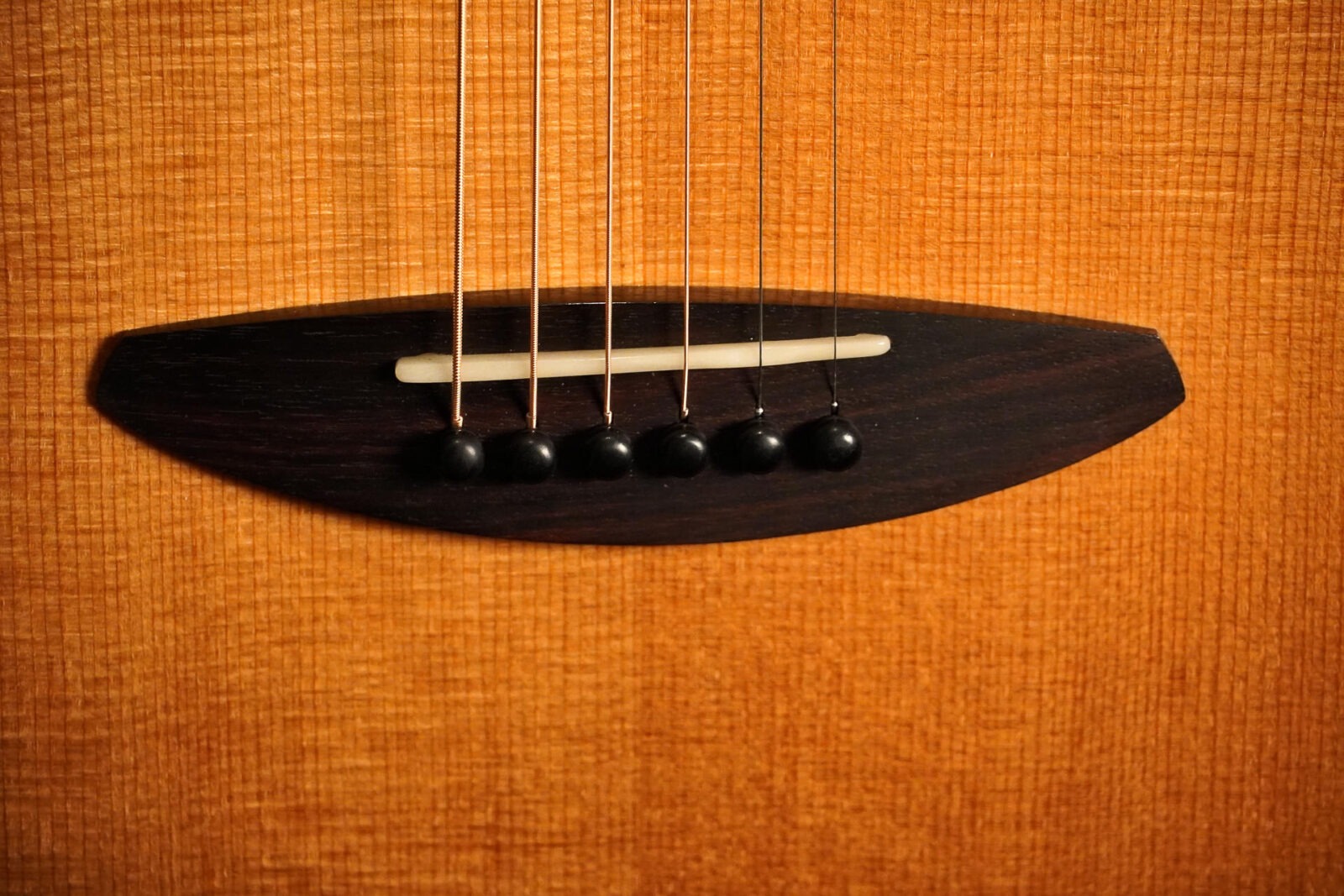 Anuenue L550E - Image 4