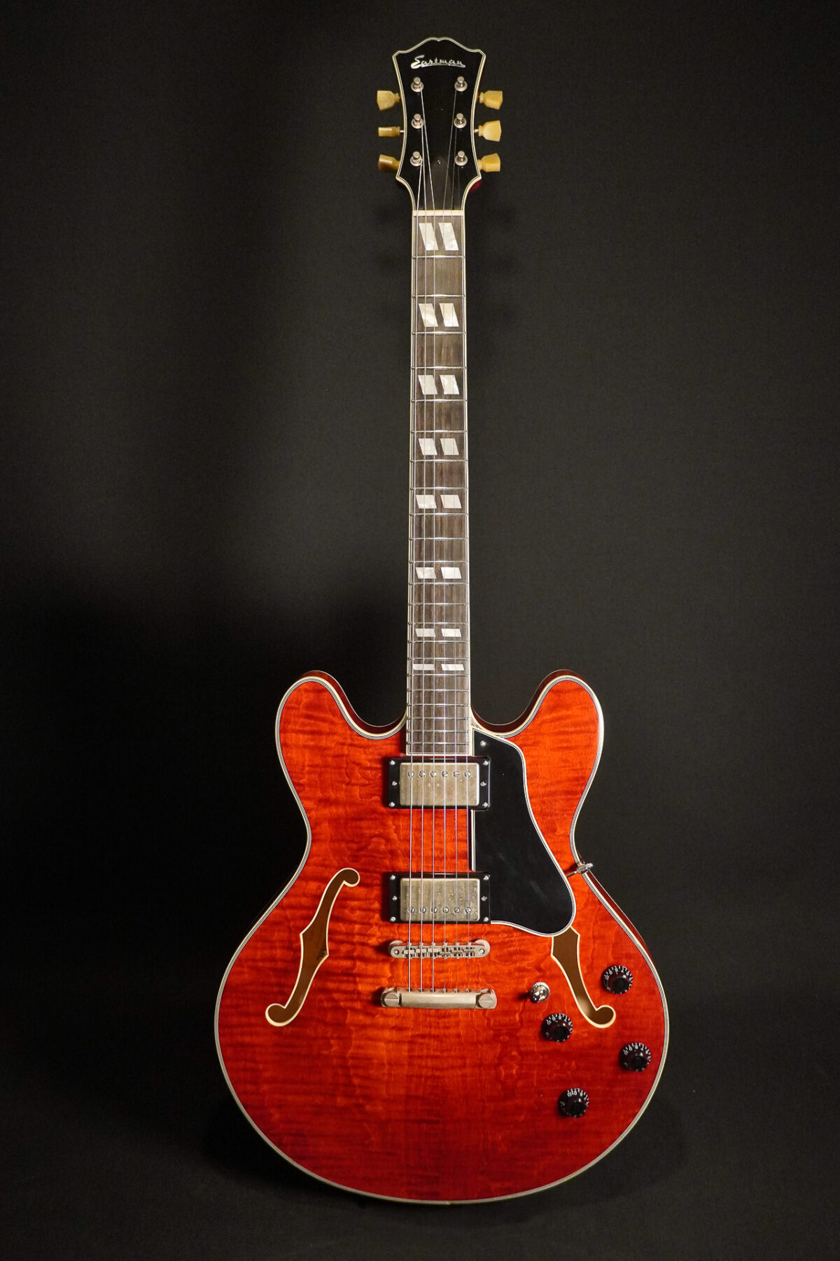 Eastman T59/TV Vintage Red