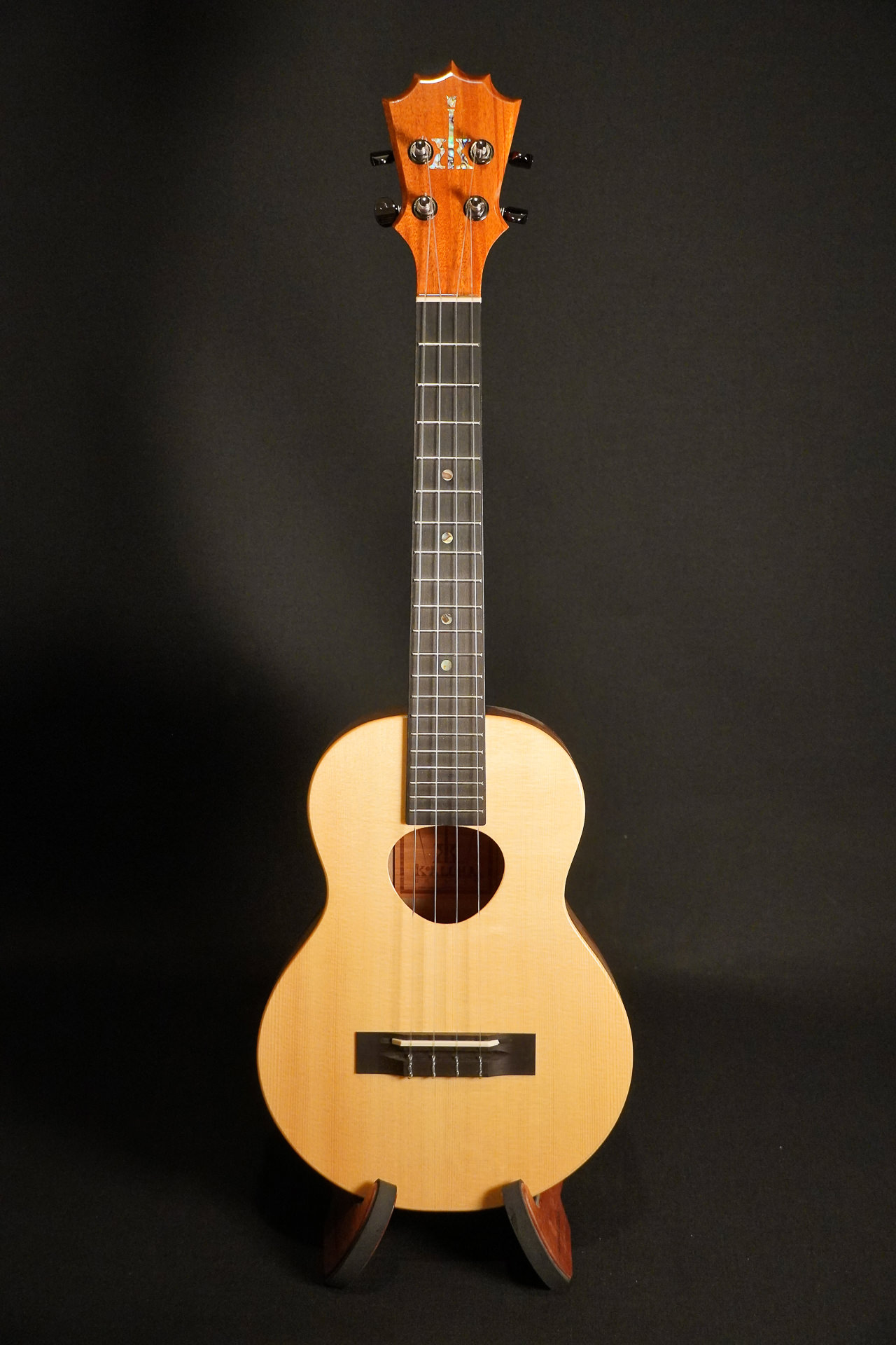 Koaloha Tenorukulele Fichte / Nussbaum Ltd. Edition