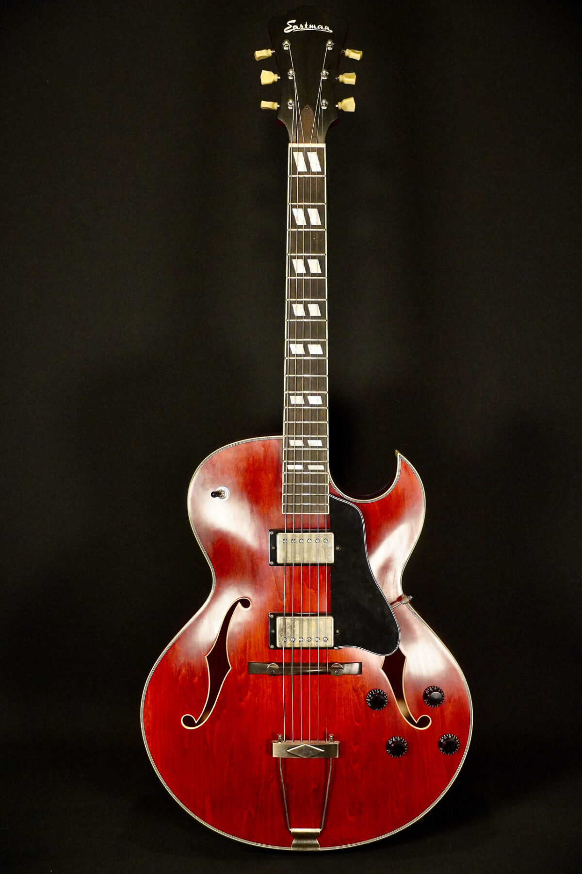 Eastman T49D/TV