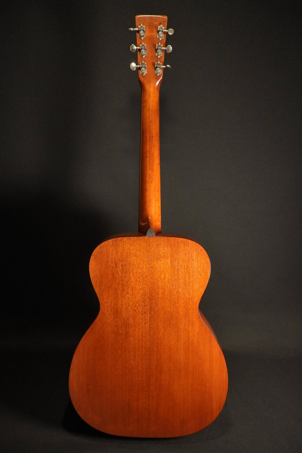 Alternative view of Martin OOO-18 1938 VINTAGE
