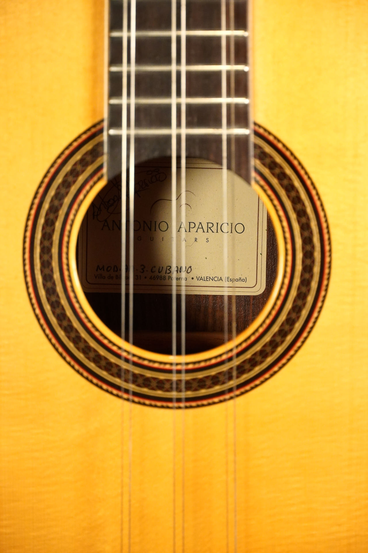 Antonio Aparicio Cuban Tres - Image 6