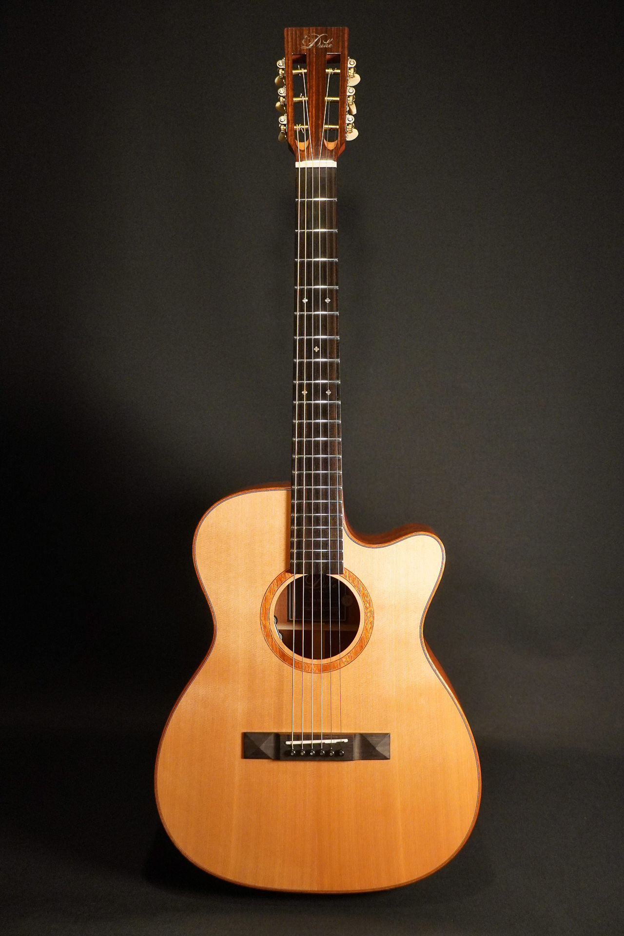 Duke OM MC CUT Misi Trio Air