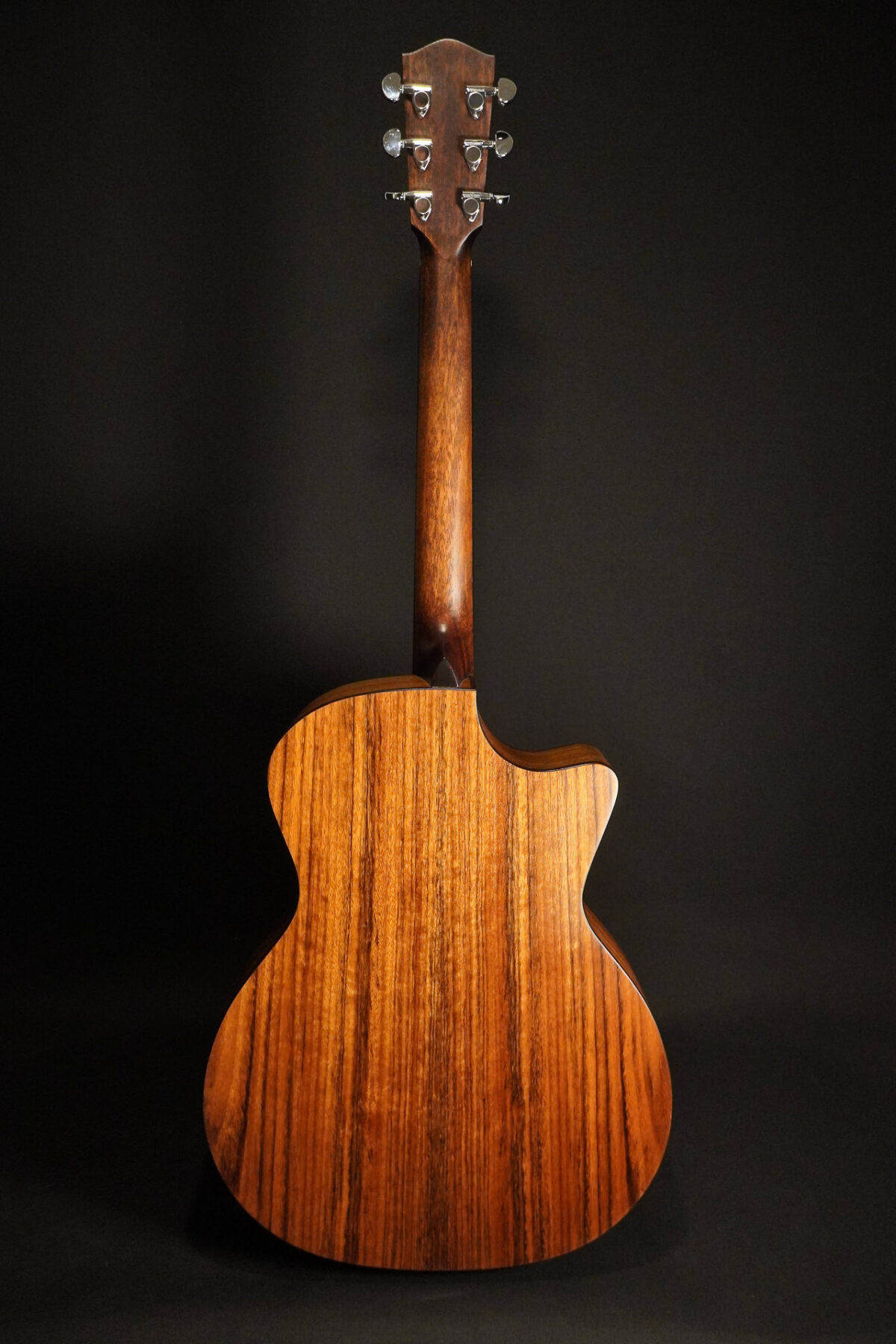 Alternative view of Eastman AC222LCE left-handed guitar