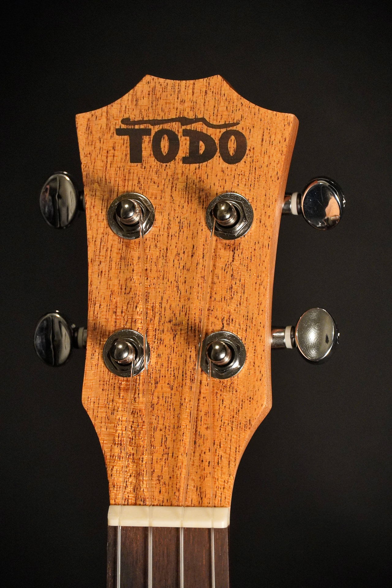 Todo UTD-B10C concert ukulele - Image 4