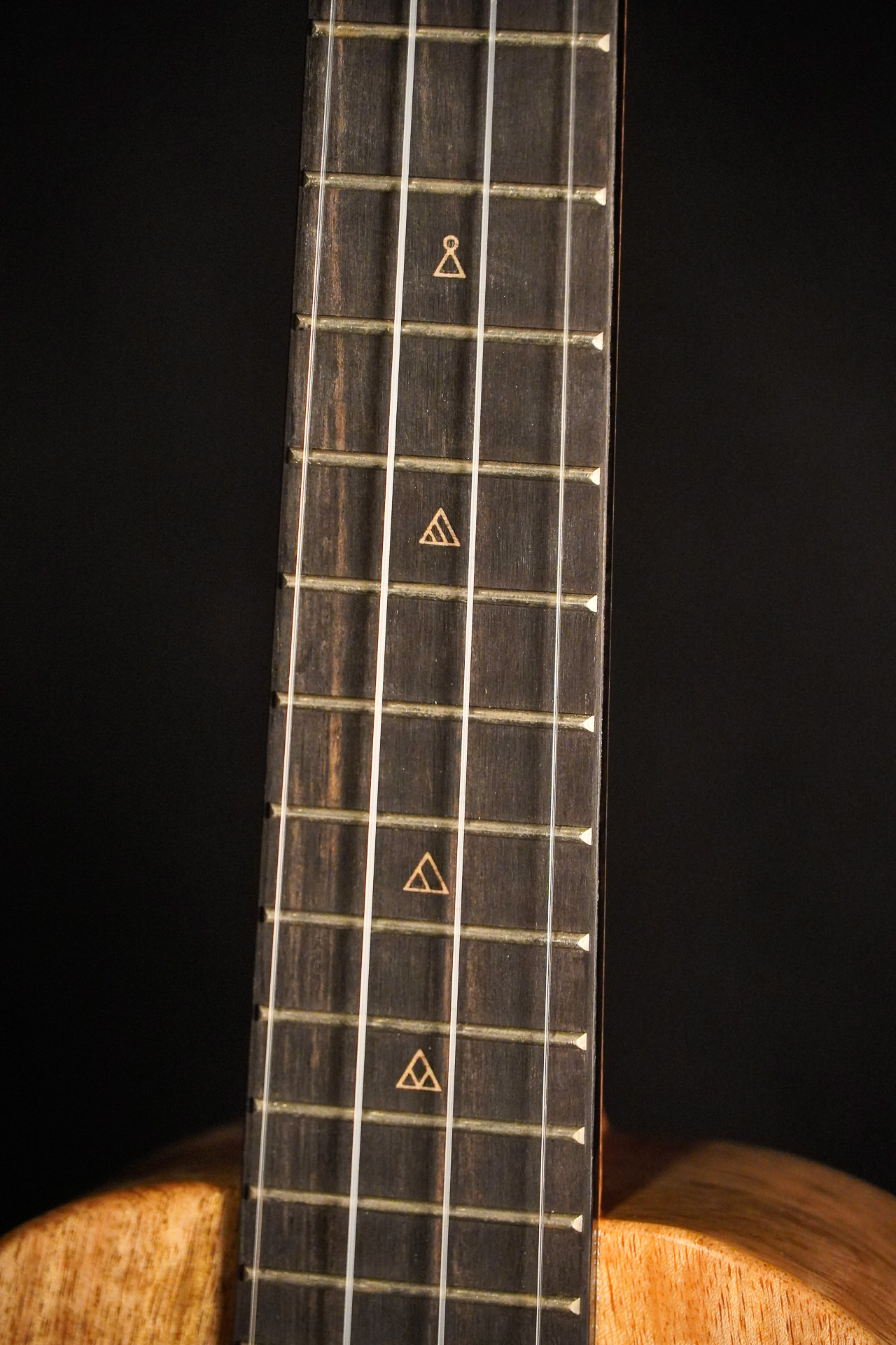 Rebel Double Creme Concert Satin - Image 5