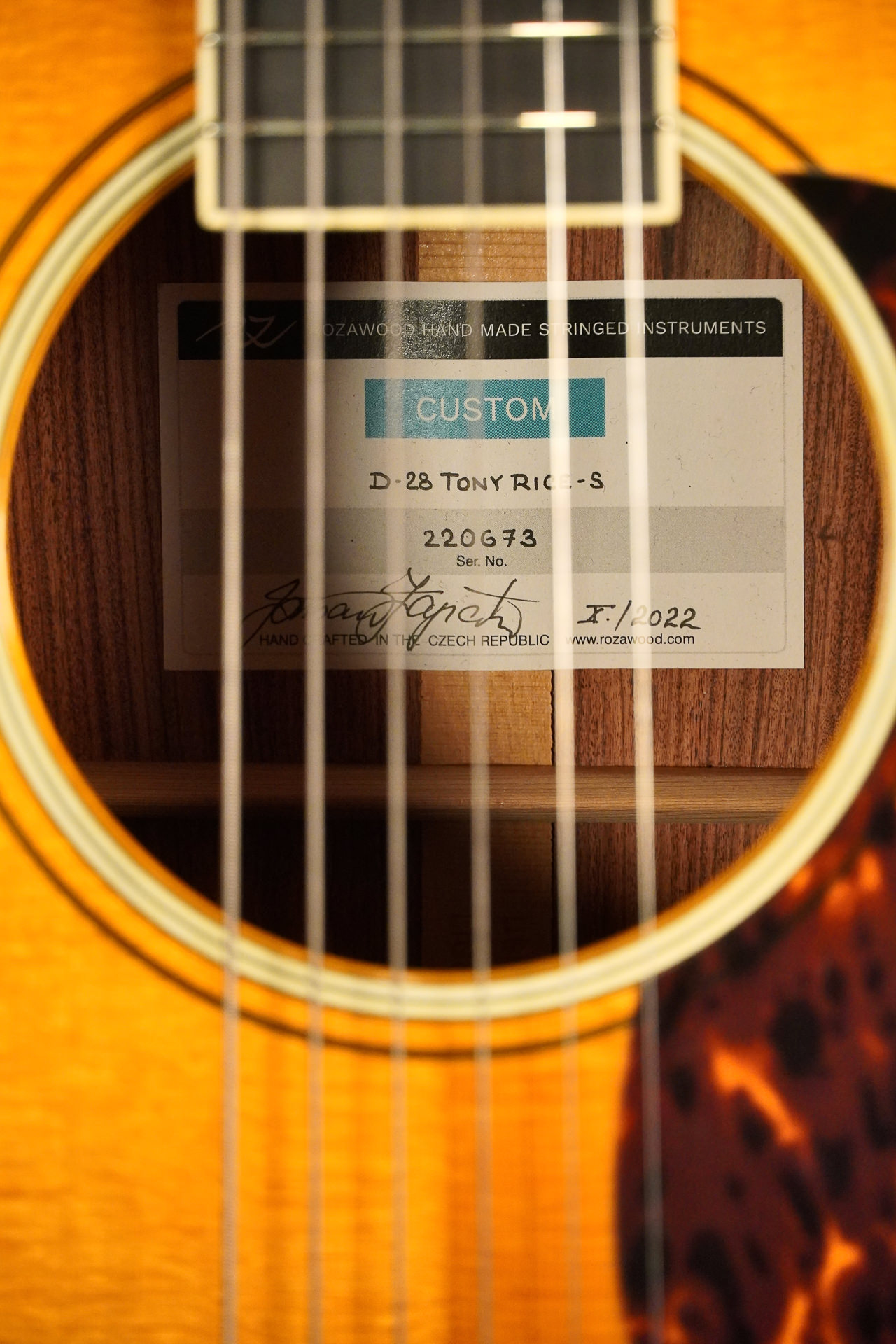 Rozawood Custom D-28 TR-S "Tony Rice" Santos Rosewood - Image 8