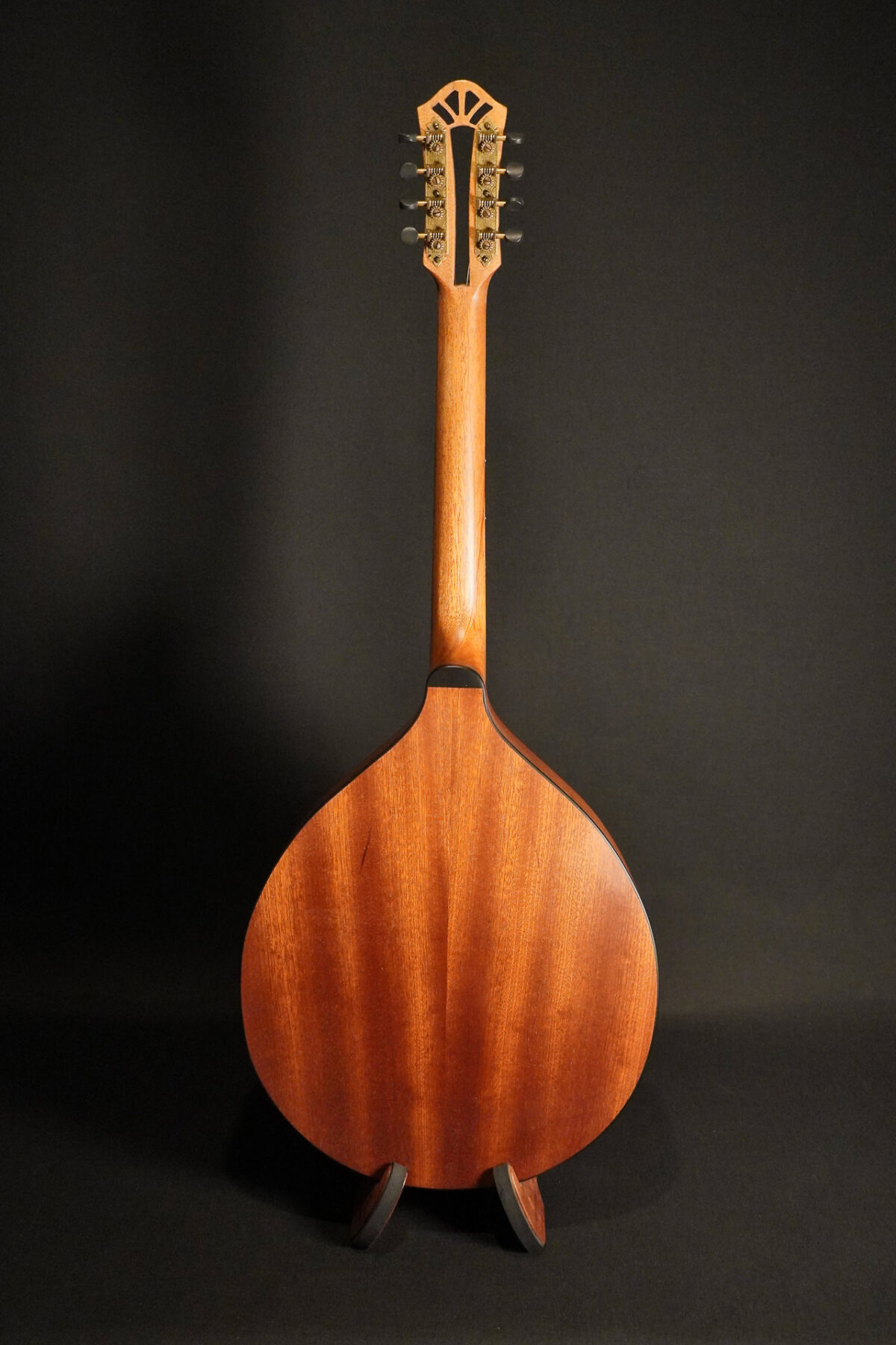 Alternative view of Stevens Mandola "Medieval" Kesselbergfichte / Mahagoni