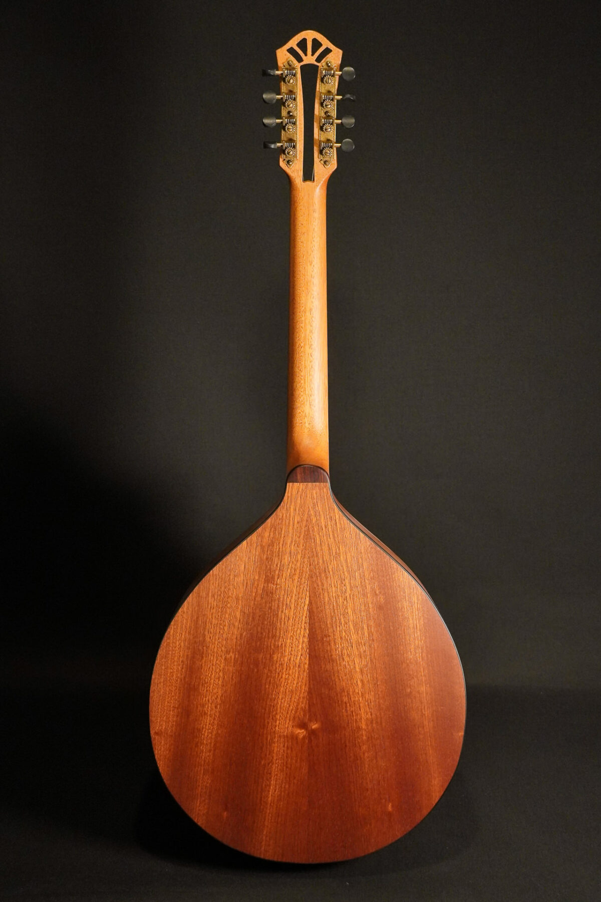 Alternative view of Stevens Mandola "Medieval" Mahagoni 2025