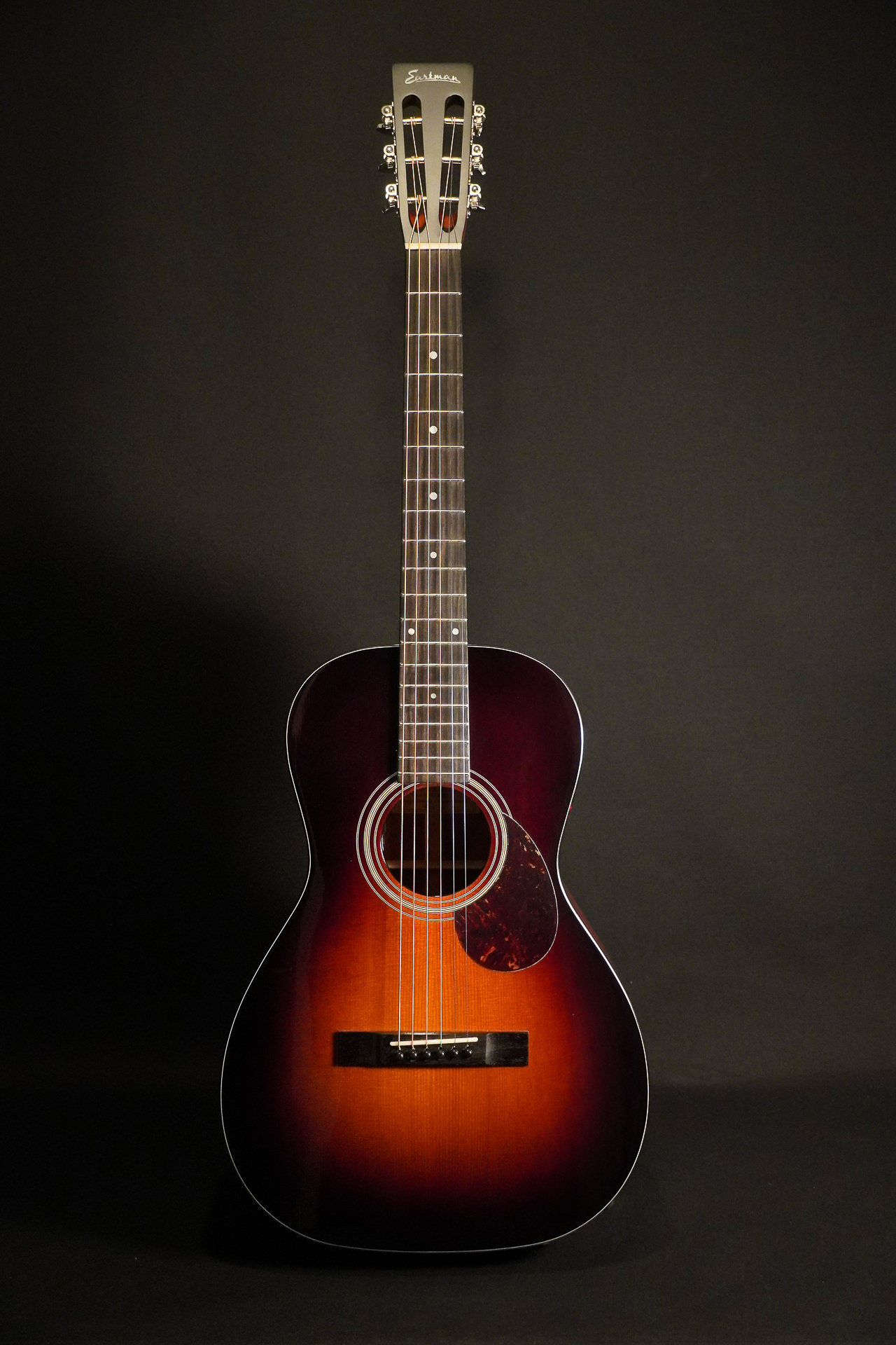 Eastman E1P DLX SB