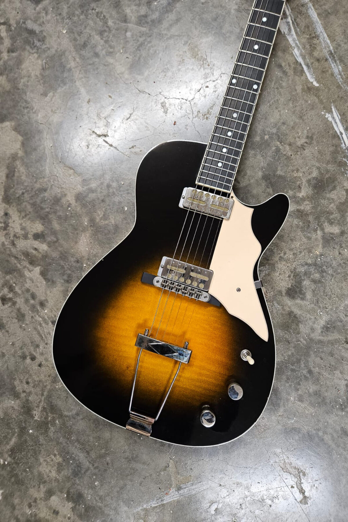 Hammet Guitar Co. H470 Astro Strat