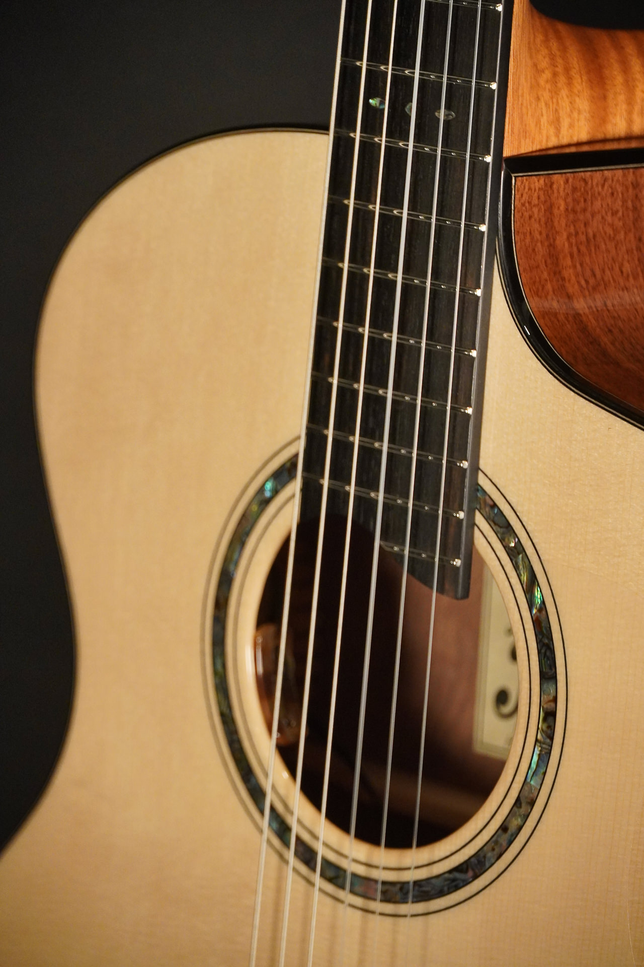 Dowina Spruce / Walnut HCE Nylon L.R.Baggs Lyric 2026 – Bild 16