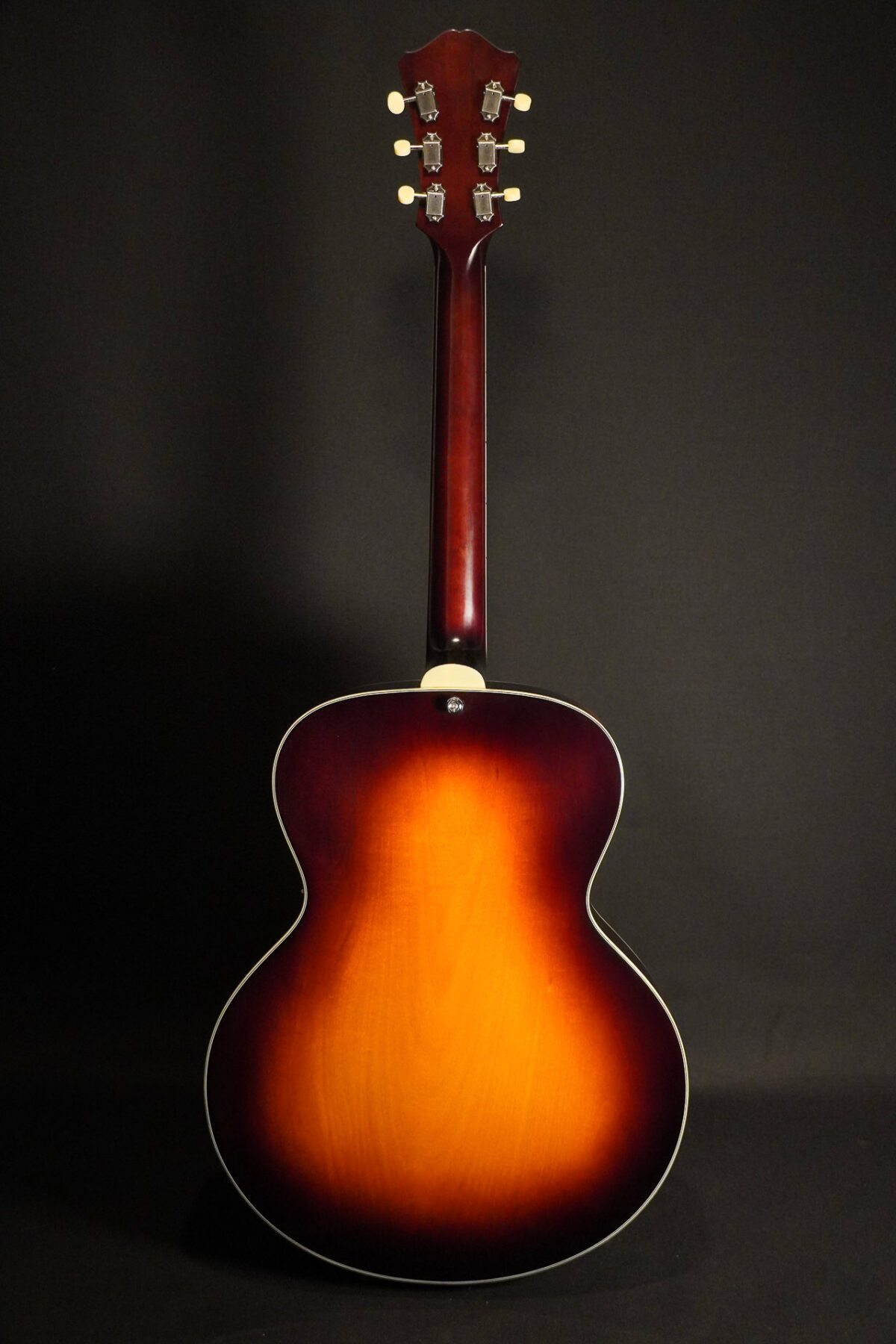 Alternative view of Eastman AR405 P90/TV Sunburst