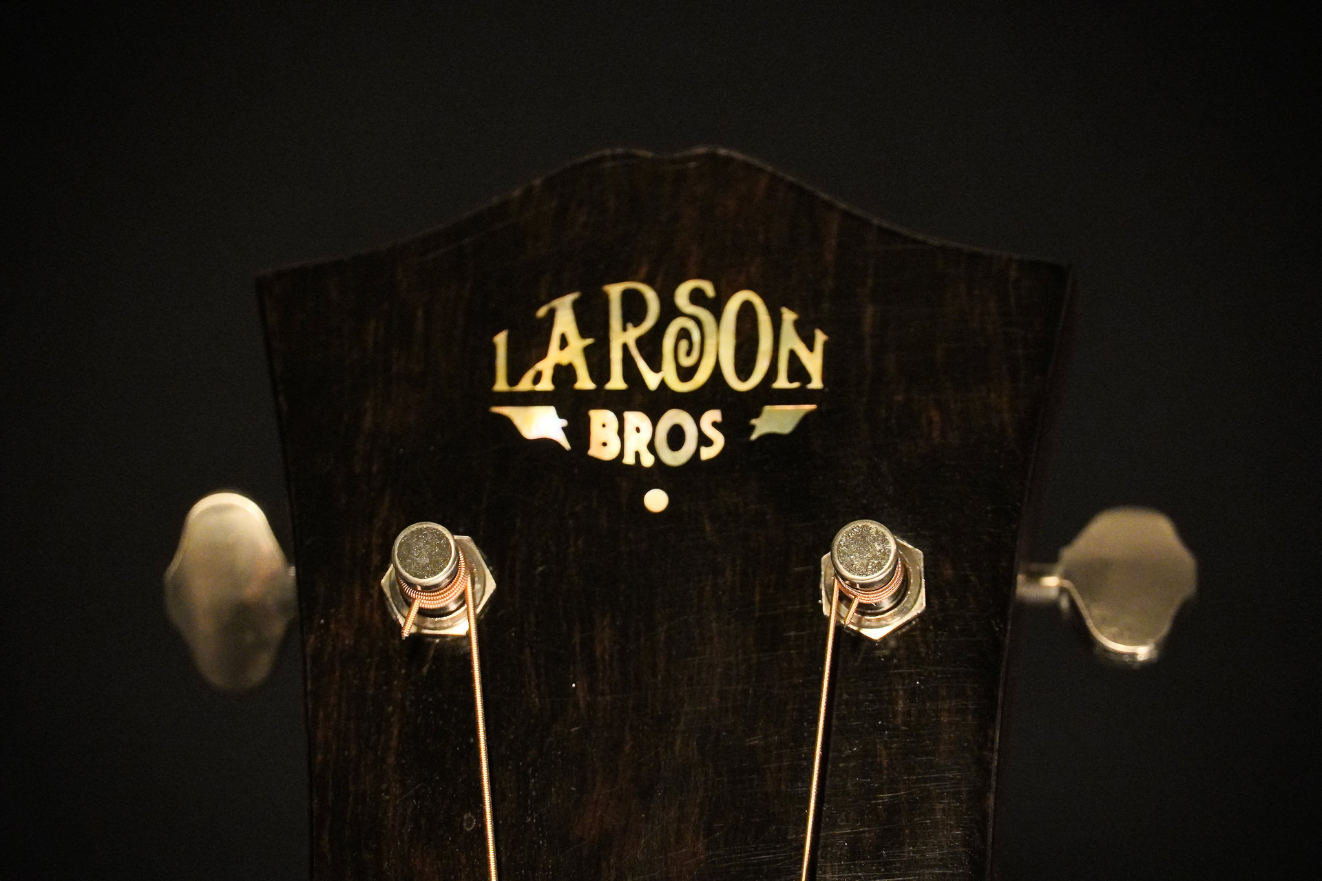 Larson - New Era Masterbuilt Grand OM Amber Top – Bild 3