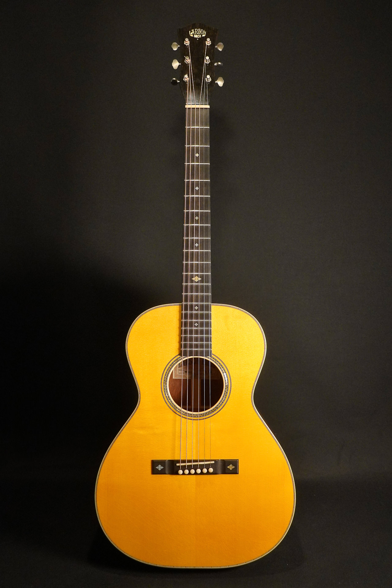 Larson - New Era Masterbuilt Stahl OO S-Madagascar Rosewood