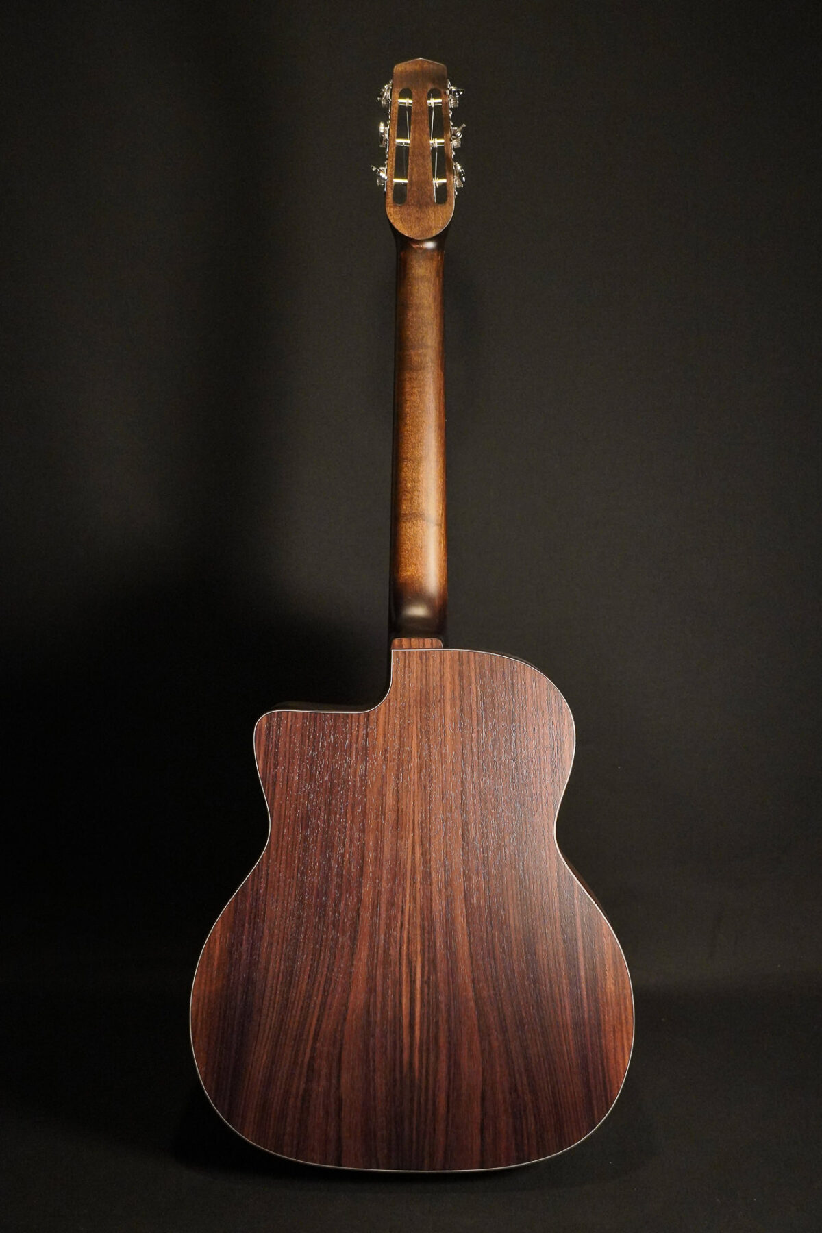 Alternative view of Eastman DM3 Grande Bouche