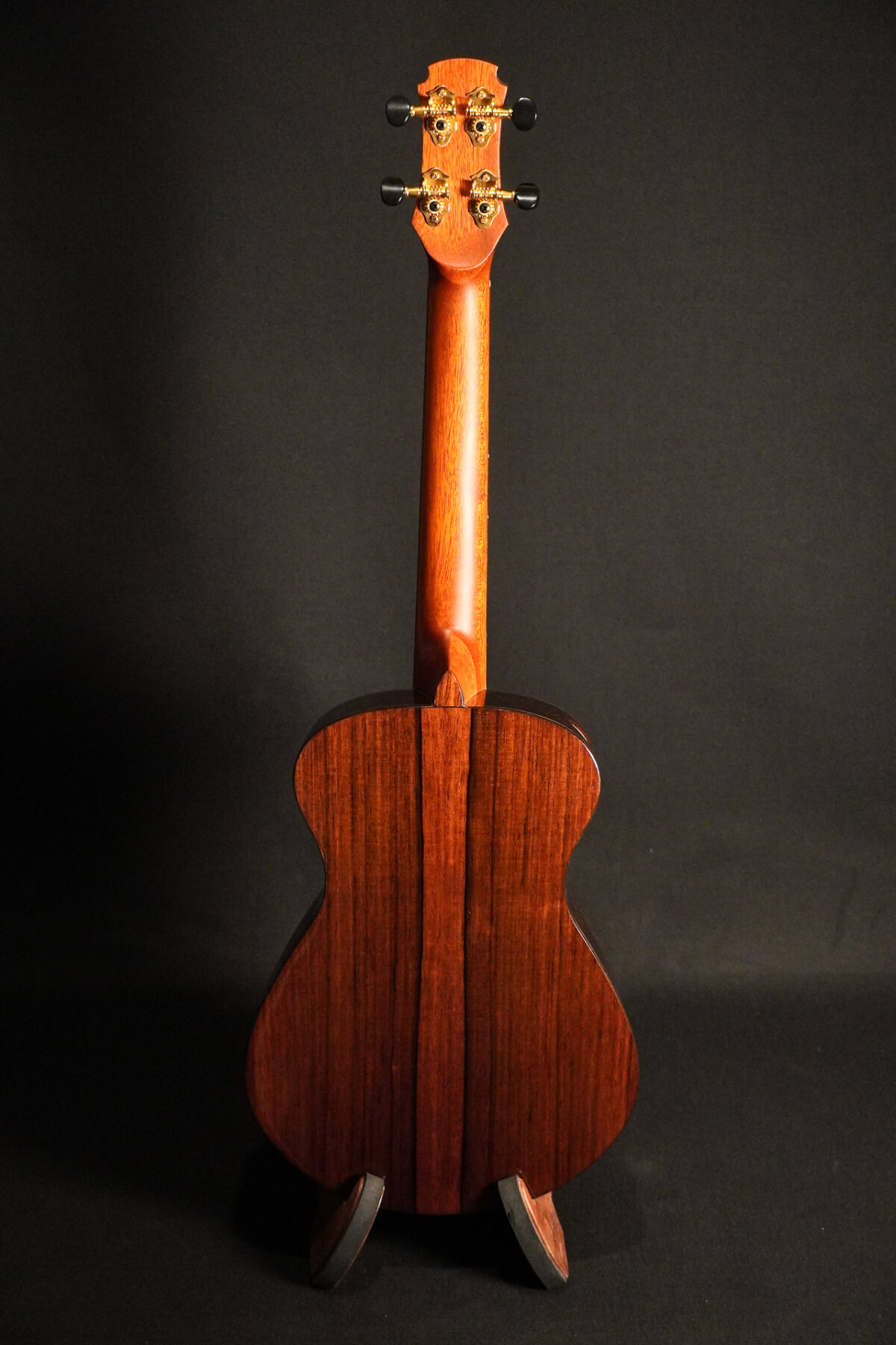 Alternative view of Maestro UT-MR SB G Tenorukulele