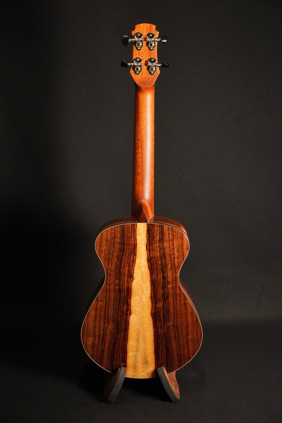 Alternative view of Maestro UT-SR Tenorukulele