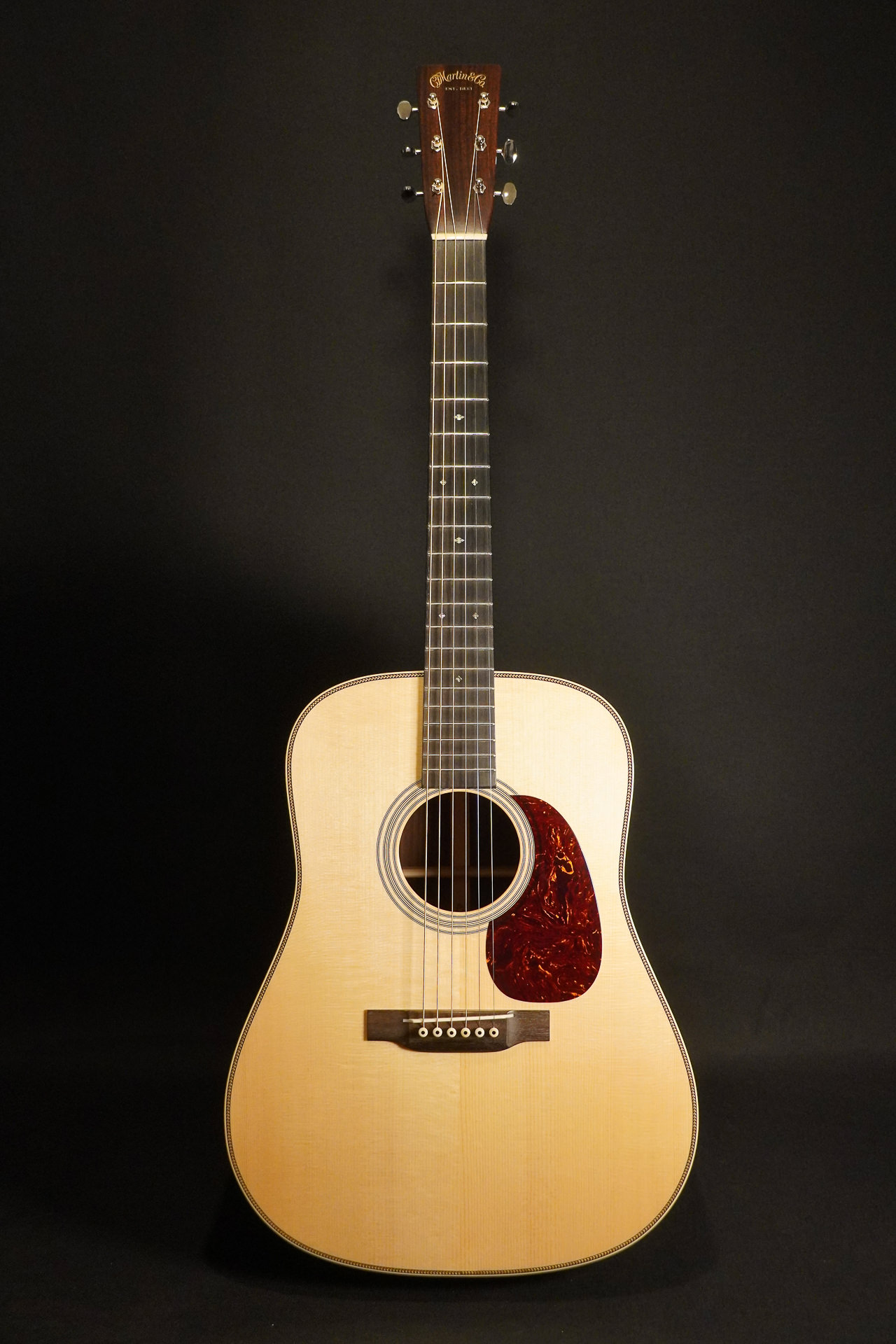 Martin Custom Shop Expert D-28 Authentic 1937 MINT CONDITION